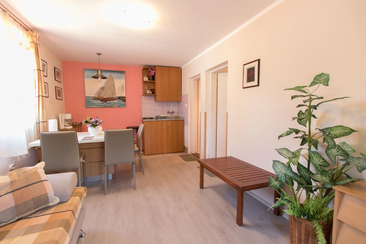 Apartment Paulina Cres Exterior photo